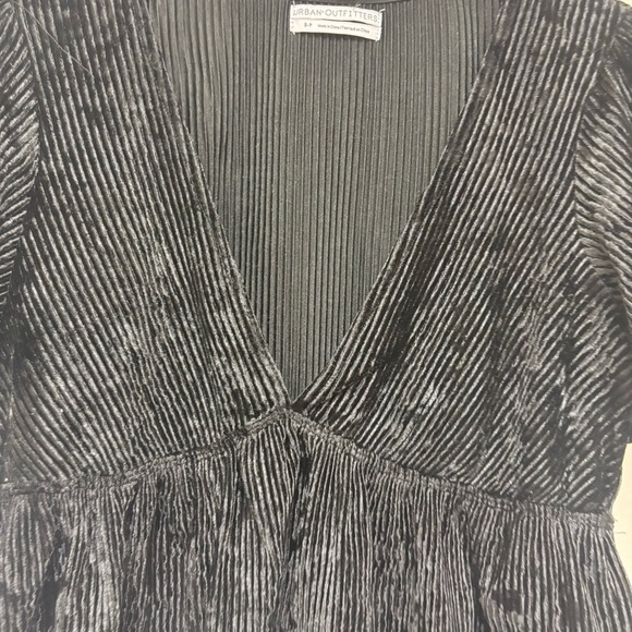 Urban Outfitters Smitten Ribbed Peplum Top - Picture 8 of 11